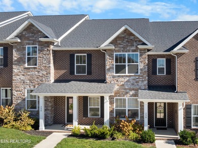 Watts Bar Lake Home For Sale in Oak Ridge Tennessee