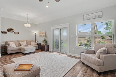 Beautiful custom Elliott home loaded with upgrades and designer - photo 12