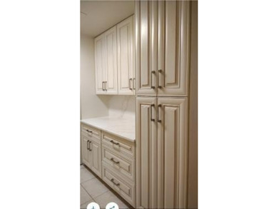 CLOSE TO THE BEACH! SELLER MOTIVATED! - Updated condo in very - photo 6
