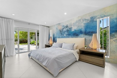 Beautifully reimagined residence in the highly coveted High - photo 17