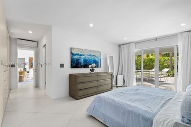 Beautifully reimagined residence in the highly coveted High - photo 18