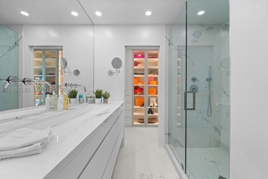 Beautifully reimagined residence in the highly coveted High - photo 22