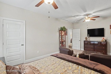 Beautiful custom Elliott home loaded with upgrades and designer - photo 25