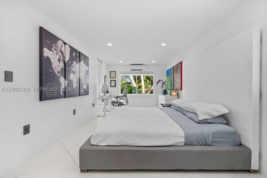 Beautifully reimagined residence in the highly coveted High - photo 34