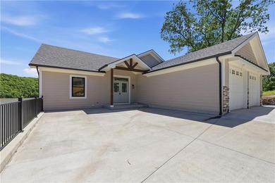 New construction and Dock! Spectacular Views of the water! - photo 2