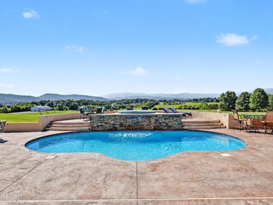Experience the perfect blend of luxury, privacy, and - photo 49