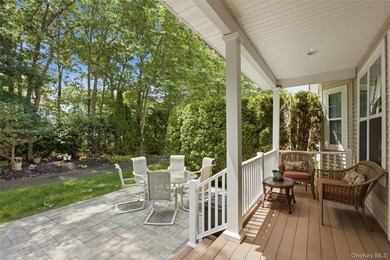 Luxurious And Sought After End Unit Condominium in The Gated 55+ - photo 5