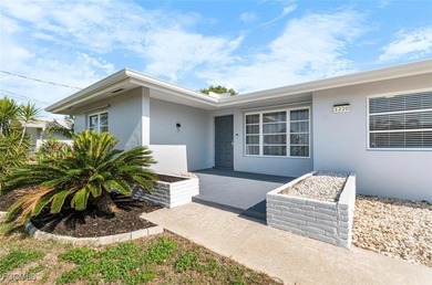 Cape Coral Lakes Area Home For Sale in Cape Coral Florida
