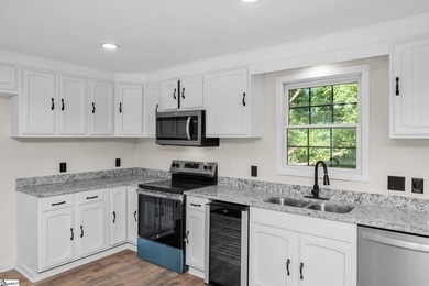 Welcome to 141 Agnes Dr in Duncan, SC -Back in the market at no - photo 11