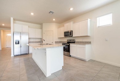 Fall in love with this beautiful almost brand new house built in - photo 18