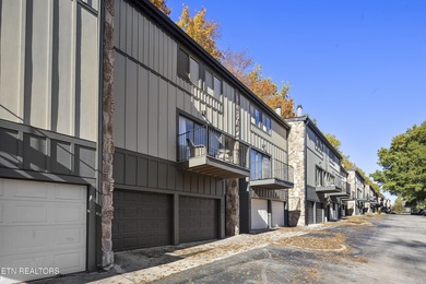 Fort Loudoun Lake Condo Sale Pending in Knoxville Tennessee