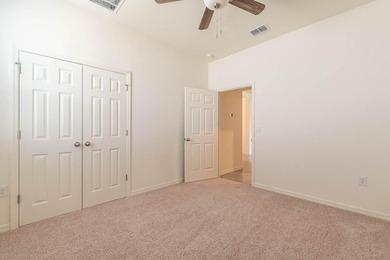 Fall in love with this beautiful almost brand new house built in - photo 21