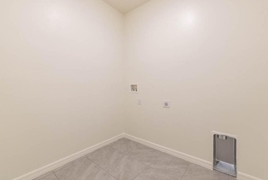 Fall in love with this beautiful almost brand new house built in - photo 23