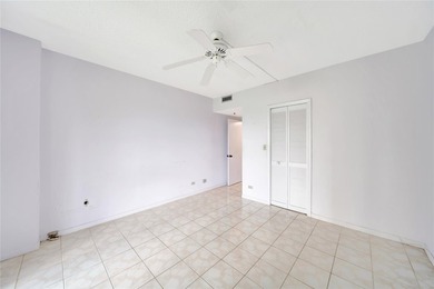 MOTIVATED SELLER! LARGE PRICE REDUCTION ! This Unit is ready for - photo 27