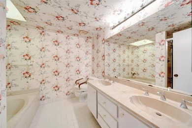 MOTIVATED SELLER! LARGE PRICE REDUCTION ! This Unit is ready for - photo 29