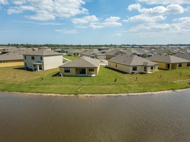 Fall in love with this beautiful almost brand new house built in - photo 32