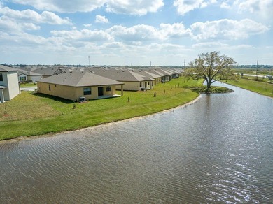 Fall in love with this beautiful almost brand new house built in - photo 33