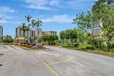 MOTIVATED SELLER! LARGE PRICE REDUCTION ! This Unit is ready for - photo 42