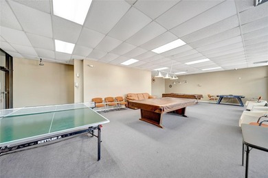 MOTIVATED SELLER! LARGE PRICE REDUCTION ! This Unit is ready for - photo 46