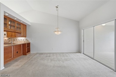 PRIME LOCATION & LAKE VIEWS. This sun-drenched 3BR/2BA condo is - photo 8