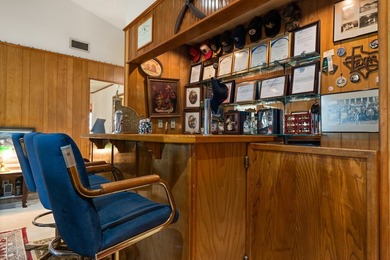 3.7 scenic acres, an impressive workshop, and just minutes from - photo 12