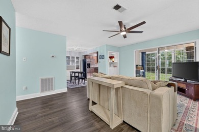 Beautifully updated 3-bedroom, 2-bath condo in The Heights at - photo 4
