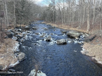 Mill Pond Lot For Sale in Bushkill Pennsylvania
