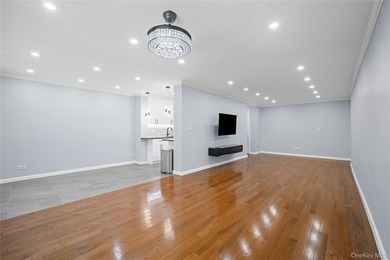 Welcome to one of Windsor Park's most exceptional residences-a - photo 6