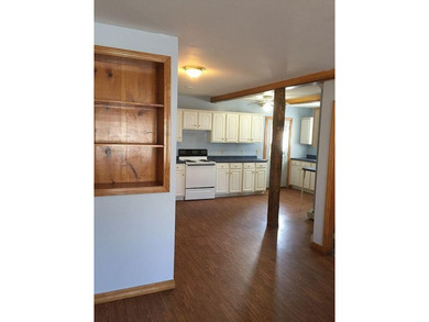 Strong cash flow and a great rental history make this three unit - photo 12
