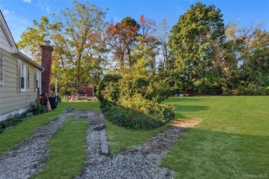 Builders, Builders, Builders, Welcome to this tree lined street - photo 4