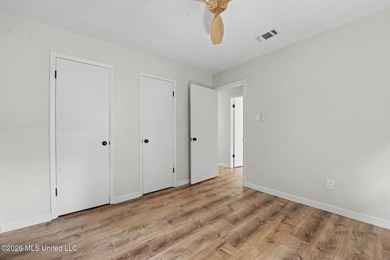 HUGE PRICE IMPROVEMENT! Your search ends here! Renovated home in - photo 15