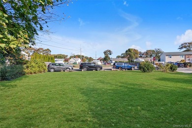 Builders, Builders, Builders, Welcome to this tree lined street - photo 7