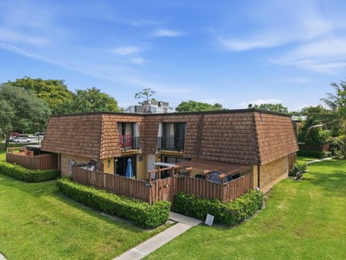 Beautifully updated 3-bedroom, 2.5-bath home in the highly - photo 21
