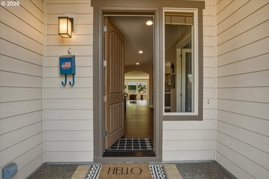 Beautifully appointed Pacific Lifestyle home featuring 3 - photo 4