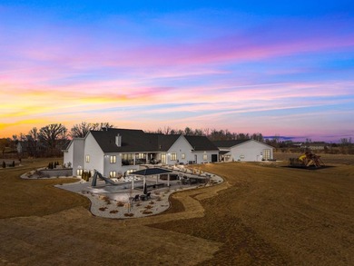 Extraordinary luxury estate offering nearly 21 acres with a - photo 6