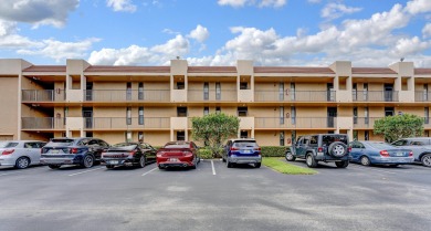 Lake Condo For Sale in Margate, Florida