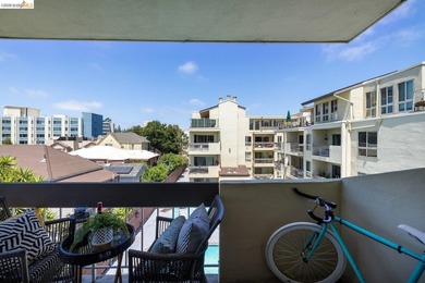 Glamorous end-unit condo near Lake Merritt and Piedmont Ave & - photo 13