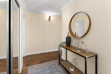 Glamorous end-unit condo near Lake Merritt and Piedmont Ave & - photo 15
