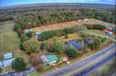 (private lake, pond, creek) Home For Sale in Grand Saline Texas