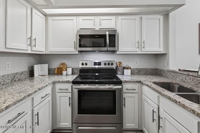 3-bedroom, 2-bath two-story home featuring granite countertops - photo 29