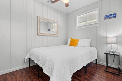 Welcome to Kimberling Cove Resort, a beautifully updated - photo 32