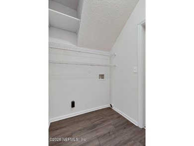 3-bedroom, 2-bath two-story home featuring granite countertops - photo 33