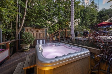 Beautiful move-in ready residence offering sophisticated - photo 33
