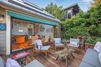 Beautiful move-in ready residence offering sophisticated - photo 43