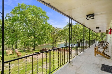 Welcome to Kimberling Cove Resort, a beautifully updated - photo 45