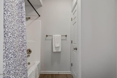 3-bedroom, 2-bath two-story home featuring granite countertops - photo 45