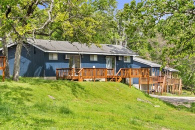 Welcome to Kimberling Cove Resort, a beautifully updated - photo 47