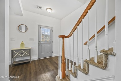 Living is easy at the shore in this young 2015 coastal retreat - photo 3
