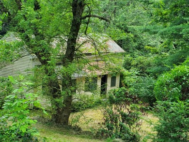 Lake Home For Sale in Litchfield, Connecticut