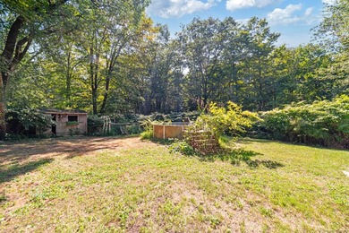 SIGNIFICANT PRICE REDUCTION! The entire western border of this - photo 6
